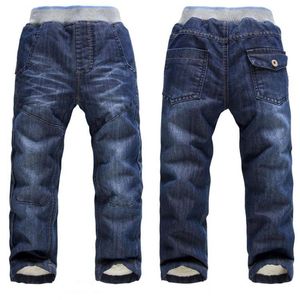 Overaller små pojkar varma vinter jeans barn avslappnad god kvalitet tjock sammet denim byxor för pojkar 1-5 år 230419