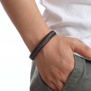 Charm Armband Classic Black/Brown Leather Armband för män Handvävda enskikt Magnetiskt spänne Bangle Par Gift