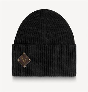 Designers Wool Knitted Beanies Solid Color Casual Beanie Men Women Windproof Cap Couple Autumn Winter Top Quality Hat5684867