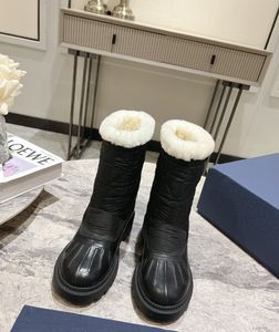 Jesienne i zimowe nowe wełniane buty śniegowe kobiety Bootst Girl Boot Moon Winter Boot Prezent Bożego Narodzenia Simbakids Size35-39