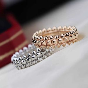 Bandringar europeiska lyxsmycken S925 Sterling Silver Marker Stud Rose Gold Rings Classic Brand Fashion Party Gifts för män och kvinnor