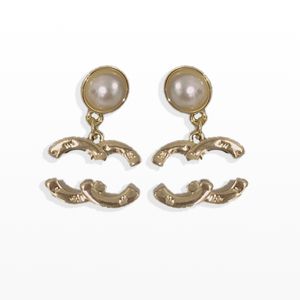 2023 nuovo stile perla orecchini pendenti designer amore orecchini placcati oro gioielli vintage di lusso marca moda donna amore gioielli regali classici orecchini all'ingrosso