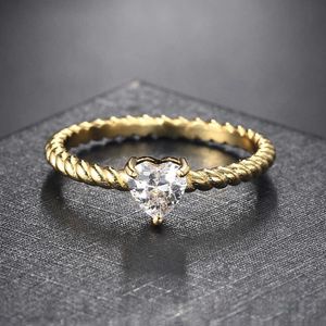 Band Ringe Minimalistische Herz Twist Ringe für Frauen Goldfarbe Dünn Designer Verlobungsring Valentinstag Geschenk Trendy Schmuck R773