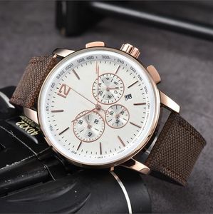 Marca de moda A P Sports Relógios de Pulso Homens Mulheres Relógios Clássicos Royal Oak Offshore Relógios de Pulso Top Quality Quartz Modern Watche Chronograph Montre de Luxe