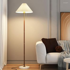 Lampy podłogowe Vintage Light Luksusowa lampa drewna Styl Styl prosty sypialnia Sofa