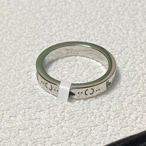 Klassiska designer vigselringar band ringar mode ihålig spiral diamantring silverpläterad ring designer smycken tillbehör par kärlek gåva