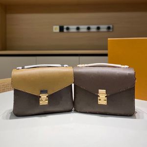 Çanta Kadın Lüks Tasarım ÇantalarıFlip çanta Eski çiçek rengi eşleştirme Çanta Bayan Messenger Moda Omuz Çantası Crossbody Tote Cüzdan Çanta