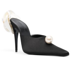 Magda Butrym Fiore di perle finte Décolleté con tacco a mulo in raso impreziosito Sandali firmati slip-on con punta a punta Sandali da donna per feste da sera Scarpe da sposa EU35-43, Con scatola