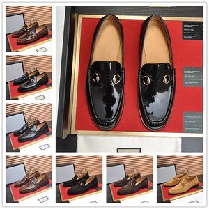 24モデルの手作りの男性ウィングチップオックスフォードシューズレザーブローグメンズデザイナードレスシューズクラシックビジネスラグジュアリーフォーマルな靴