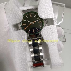 2 colori 40mm Orologi automatici Immagine reale Mens 116400 Quadrante nero verde Mano arancione Lunetta liscia Bracciale in acciaio 904L Gmf Cal.3131 Movimento Orologio meccanico