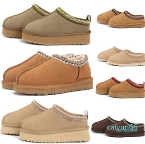 stivali classici da donna in pelle di pecora da neve, pantofole con plateau in castagna, stivaletti impermeabili casual da esterno super mini in lana