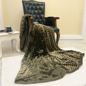 European Brand Blanket Mink Fur Fabric Flannel Leisure Nap Cover Blanket Sofa Blanket Air Conditioning Blankets Wholesale