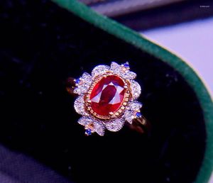 Pierścienie klastra E422 Ruby Pierścień Dobra biżuteria Solid 18k złota natura czerwona czerwona 0,8ct Diamenty dla kobiet prezentuje