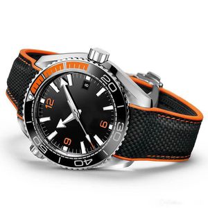 Black Bezel Limited Dial Watch 44mm Automatisk Mechaincal Movement Ocean Diver 600m Rostfritt stål Sportshavsmänklockor, begränsad upplaga, lyxig armbandsur