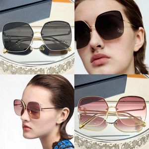 Glam Square Sunglasses Ultra Light Metal Frame Oversize Lens with Crystal Monogram Flower Gradient Lunettes de Soleil Removable temples L Initial Charm Z2013U