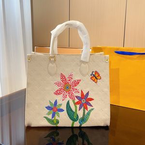 23SS Luxurys Designers Women Upsale Onthego Embroider Totesショッピングバッグハンドバッグシューダークロスボディバッグ