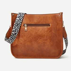 Mode crossbody väska casual kvinnors väska pu solid utomhus axelväska