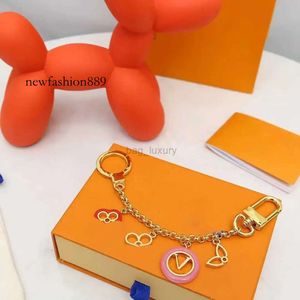 2022 High QualTiy Brand Designer Keychain Fashion Purse Pendant Car Chain Charm Bag Keyring Trinka Gifts Handgjorda tillbehör EXQ271F