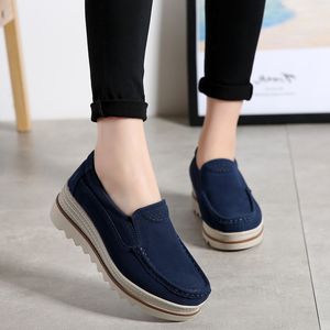 Vestido de plataforma Spring Slip Woman on Flats Sneakers Mulheres Suede Ladies Tenis Mocassins Moccasins Sapatos Casuais