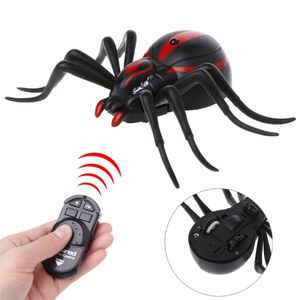 Electric/RC Animals Infrared RC Spider Toy Remote Control Realistic Mock Fake Prank Tricky Jock Halloween Easter Gift 230420