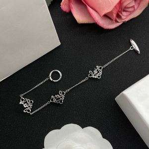 Designer de jóias de luxo loewe cadeia carta pulseiras 18k placa de prata ágata moda borla cadeia para mulheres homens presente de casamento festa presente de Natal