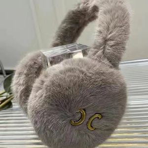Luxus -Designerohrschöpfe Winter Ohrschützer weibliche Kaninchen klassische Marke Mode warme Plüsch Ohrschützer Accessoires Hüte Schals