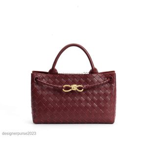 Bottegaas Totes East/West New Andiamo Summer Woven Tote 2023 Lady High Grade Bag Women's Bveneta大容量クラシックファッションバッグワンショルダーストラドルvhlt