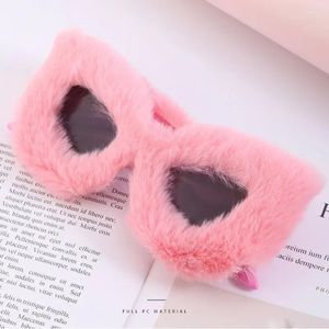 Óculos de sol chegada rosa gato-olho de pelúcia para mulheres vintage oversized gato olho decorativo óculos inverno térmico fofo eyewear