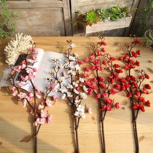 Dekoratif çiçek çelenkleri fabrika fiyatı Çin erik çiçeği yapay düğün çiçek ev partisi dekorasyon için