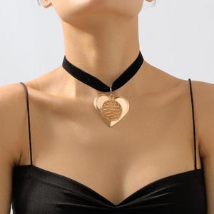 CHOKER VINTAGE CUNKIY BIG HOWLY HEART -Ожерелье для женщин черный бархатный шнур 2023