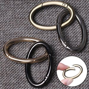 5 pcScarabiners 2st Ny zinklegering pläterade grindfjäder ovala ringspännen klämmor karabiner purses handväskor ovala push trigger snap hooks carabiners p230420