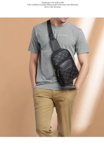 2023 män kvinnor crossbody väska lyxdesigner axelväskor högkvalitativ handväska designers bröstväskor mode läder midja väska brev tryckta plånböcker