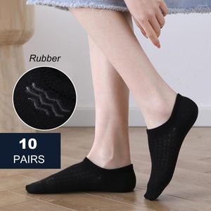 Kadınlar SOCKS 10 Çift Lote Sığ Ağız Kişisi Kesme İnce Tekne Silikon Slip Olmayan Katı Şeker Renkleri