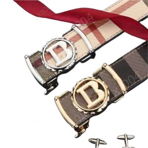 Burrberry Cintura Designer di alta qualità con fibbia a lettera Moda gratuita Cintura classica Cinture Cintura liscia Uomo Business Casual JR27 QWG8