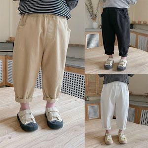 Spodnie spodnie dla chłopców jesień w stylu koreański bawełniany chłopiec dziewczyna luźne spodnie cargo spodnie dla dzieci swobodne spodnie sportowe 3-7y 230419