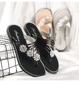 Cute Sandals Luxurious Summer Women Open Toe Lady Rubber Rhinestones Comfort Bling Fashion Sexy Slippers 72020