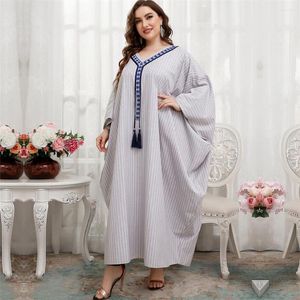 Roupas étnicas abaya listras muçulmanas maxi vestido batwing manga em vistos de decote em V Islam solto manto casual com tassel de grandes dimensões Ramadã vestido de mulheres