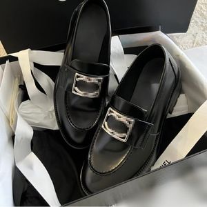 Fashion Dress Shoes Genuine Leather Platform Loafers Designer Metal Buckle Black Single Shoe