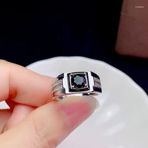 Pierścienie klastra Znakomity królewski niebieski szafir szlachetny pierścień kamienia szlachetnego dla mężczyzn naturalny klejnot dobry cięcie 925 srebrny prezent urodzinowy rozmiar 6x6mm
