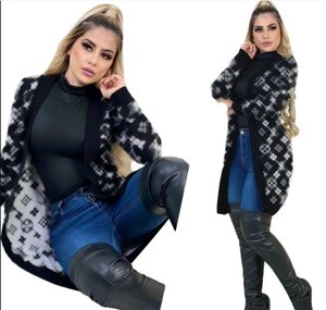 Giacca da maglioni cardigan da donna di lusso desinger Lavorata a maglia con il seno donna casual Fiori stampati alla moda di Natale ragazze di media lunghezza eleganti Cappotto maglione