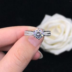 クラスターリングブリリアント1ct d女性用モイサナイト婚約リング14kホワイトゴールドダイヤモンド品質