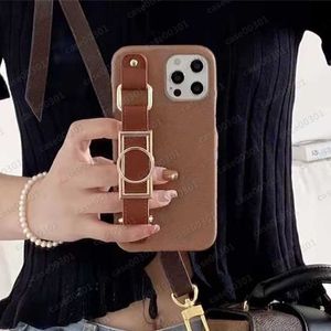 Designer Top armband Telefonfodral för iPhone 15 14 13 12 11 Pro Max 15Plus Luxury Letter Print Back Cover Samsung S23 S22 S21 Note20 Ultra Bracket Mobile Holder Case B7