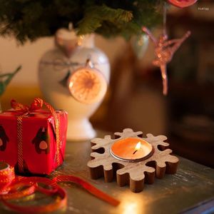 キャンドルホルダー1PCSクリスマス装飾木製のろうそくの足脚sine雪の樹木形状ホルダー年ギフトdiy家の装飾装飾品