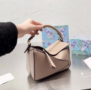 2024 Lady Designer torebki mini puzzle torby na ramię z literami kobiety kosmetyczne torby torebki torebki multi kolory wysoce wysokiej jakości