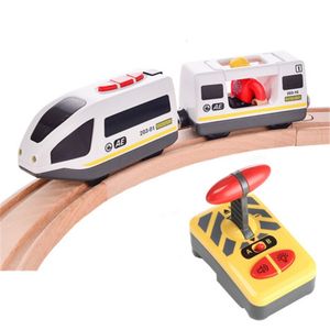 Electricrc Track Oyuncakları Çocuklar İçin Uzaktan Kumanda Elektrikli Tren Manyetik Yuvası Tüm Marka Ahşap Otomobil Çocukları Hediye 230419