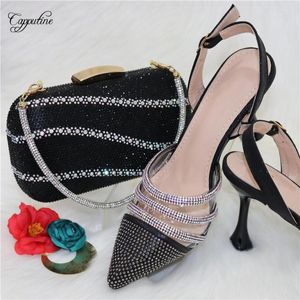 Sapatos de vestido preto mulher e saco conjunto senhoras saltos altos bombas de noite combinar com bolsa sandálias bolsa embreagem femmes sandales cr381