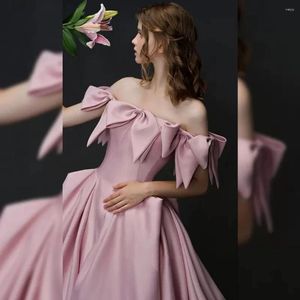 Abiti da festa Dusty Pink Bow Cocktail senza maniche senza spalline A Line Slim Personalizza abiti da sera di fidanzamento da sposa Vintage 2023