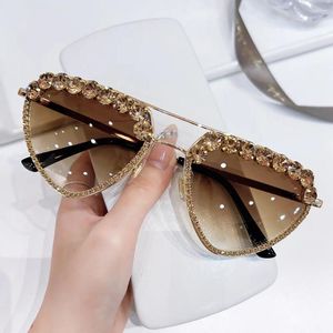 Óculos de sol Mosengkw Mulheres Sexy Cat Óculos Diamante Designer de Luxo UV400
