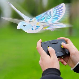 Electric/RC Animals Flying Birds Electronic Mini RC Drone Toys Helicopter 235x275x70mm 360 Degree Flying RC Bird Toy 2.4 GHz Remote Control E-Bird 230420