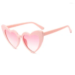 Sunglasses Fast Selling Fashion Peach Heart Love Metal Hinge Large Frame Personalized Glasses